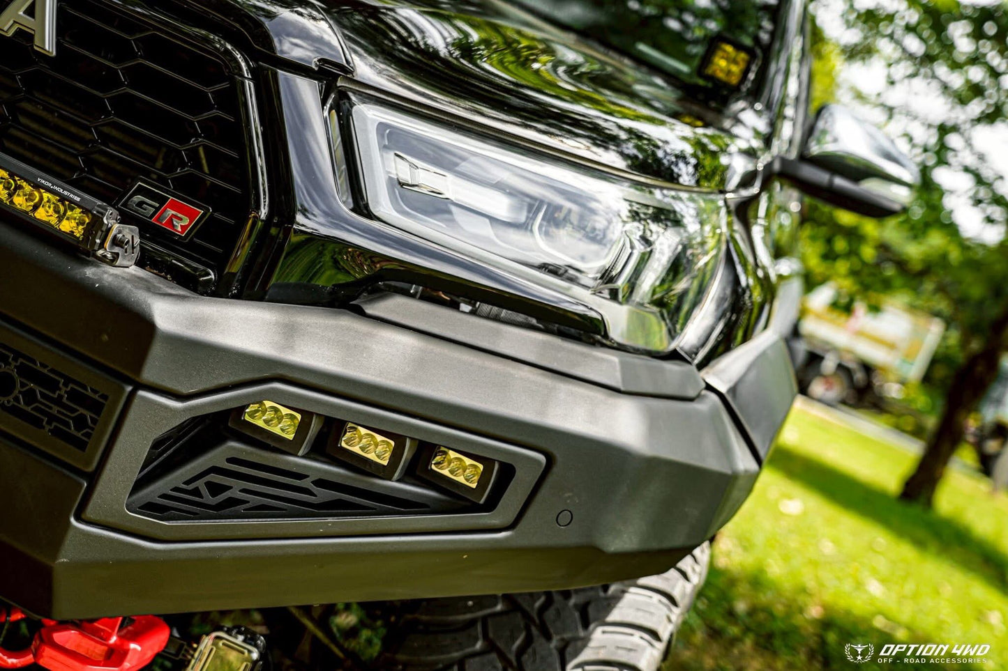 2024+ Toyota Hilux GRS Suprem Front Winch Bar