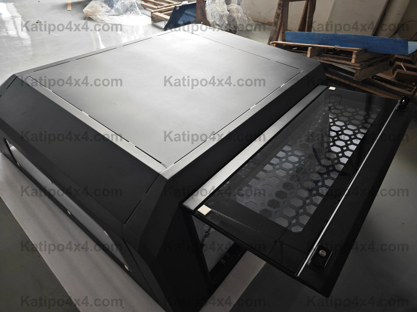 PREMIUM ALUMINIUM CANOPY - NEXT-GEN 2022+ FORD RANGER & RAPTOR - NEW 2026 Design