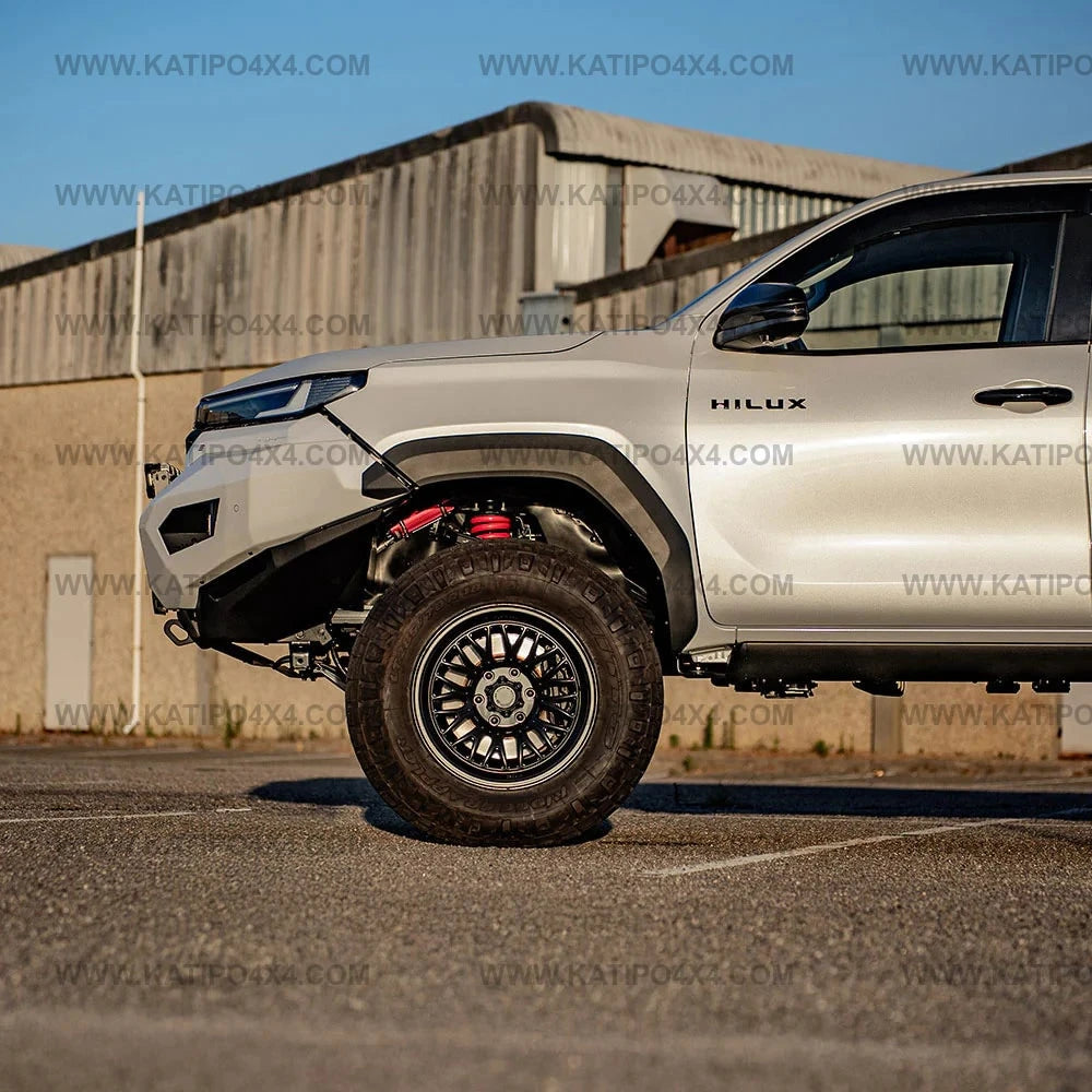 VIKOR™ Toyota Hilux Bull Bar (2026+ N90) | Diablo Bull Bar (No Loop)