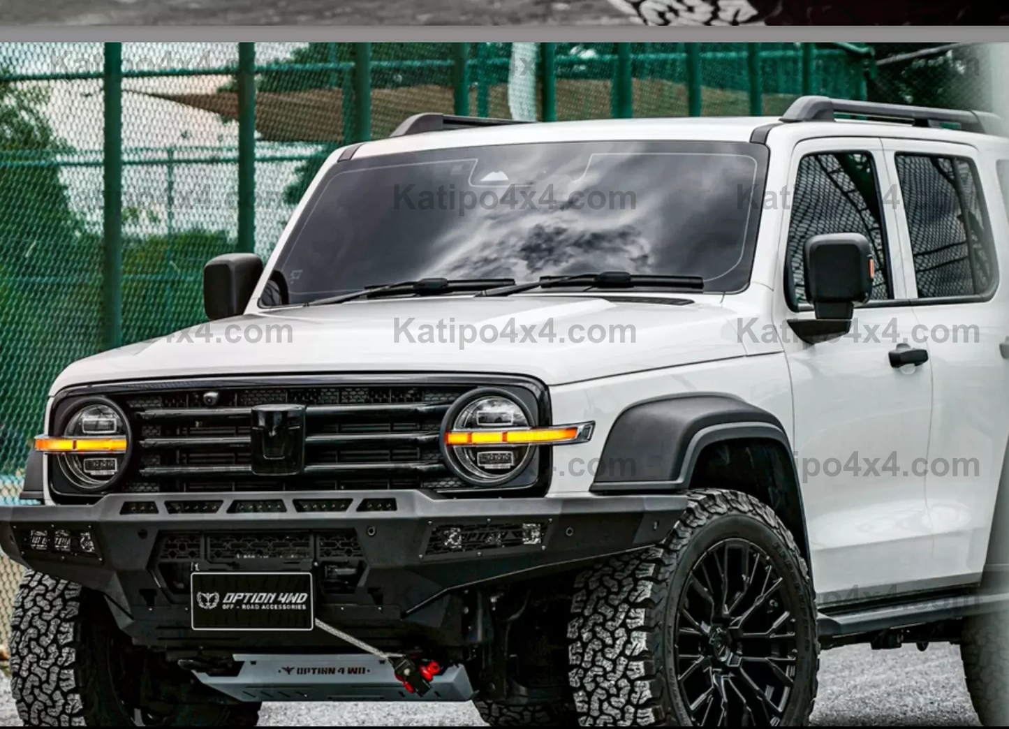 OPTION4WD - FRONT BUMPER OP-X - TANK 300