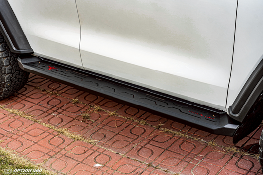 OPTION4WD - SIDE STEPS - TANK 300