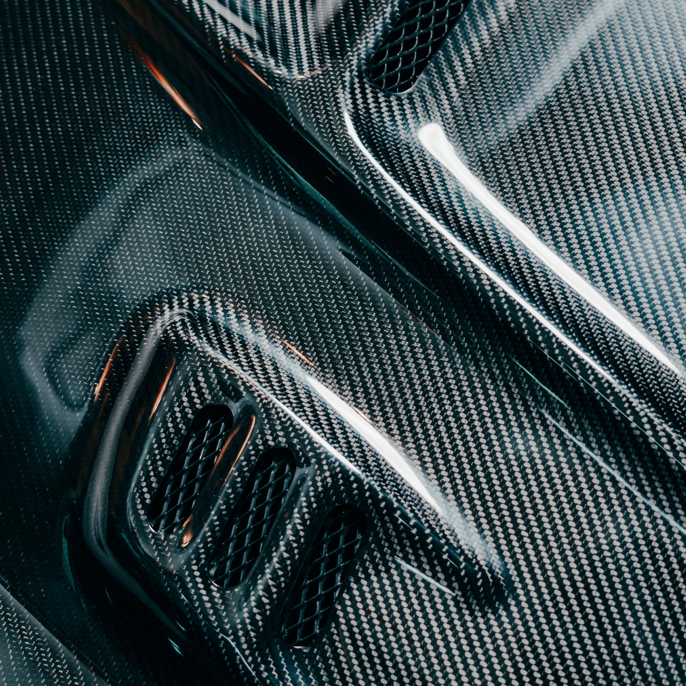 PX1 FORD RANGER CARBON BONNET, TYPE - GT ( WORLDWIDE SHIPPING )