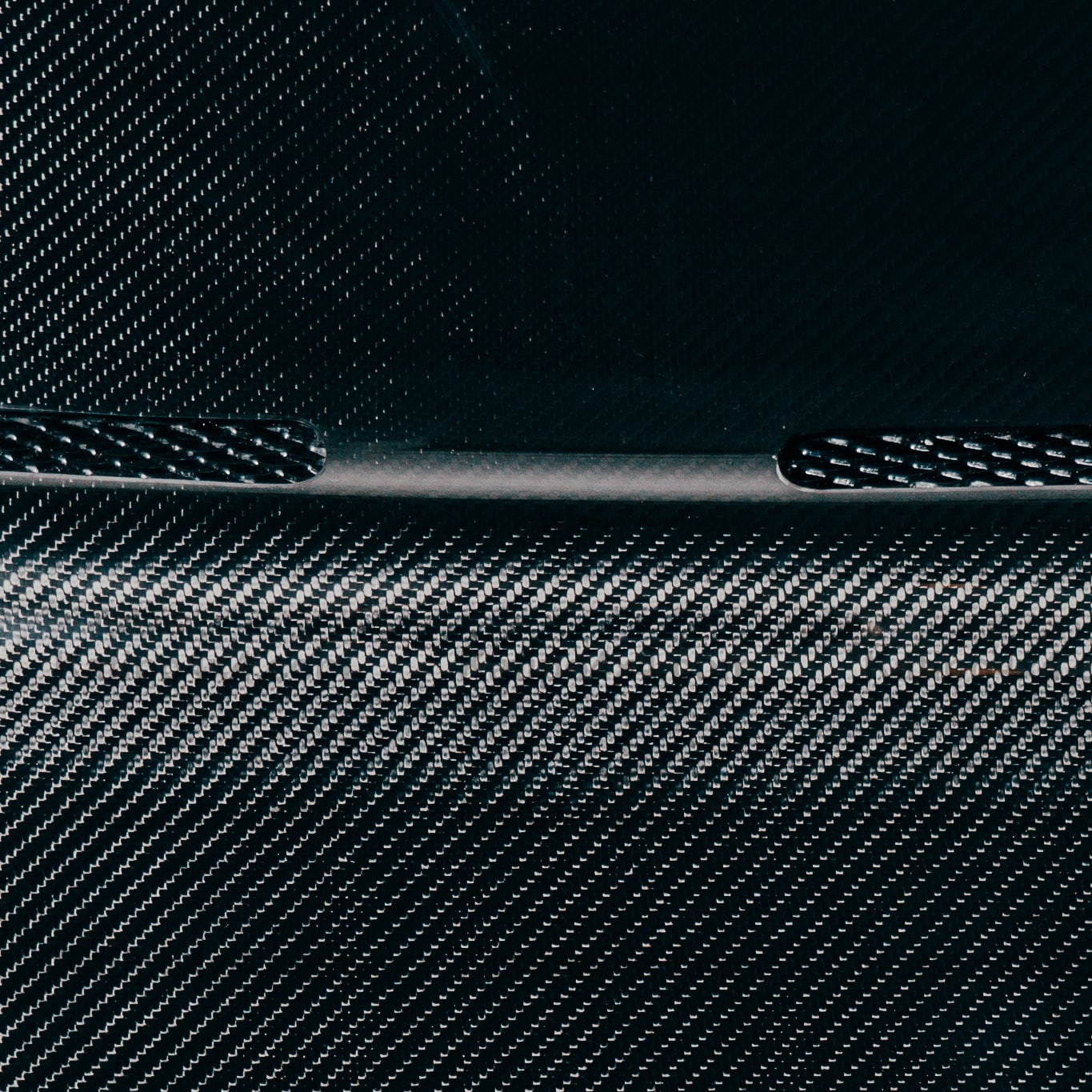 N80 TOYOTA HILUX CARBON BONNET, TYPE - BATMAN GT (2015-2022)