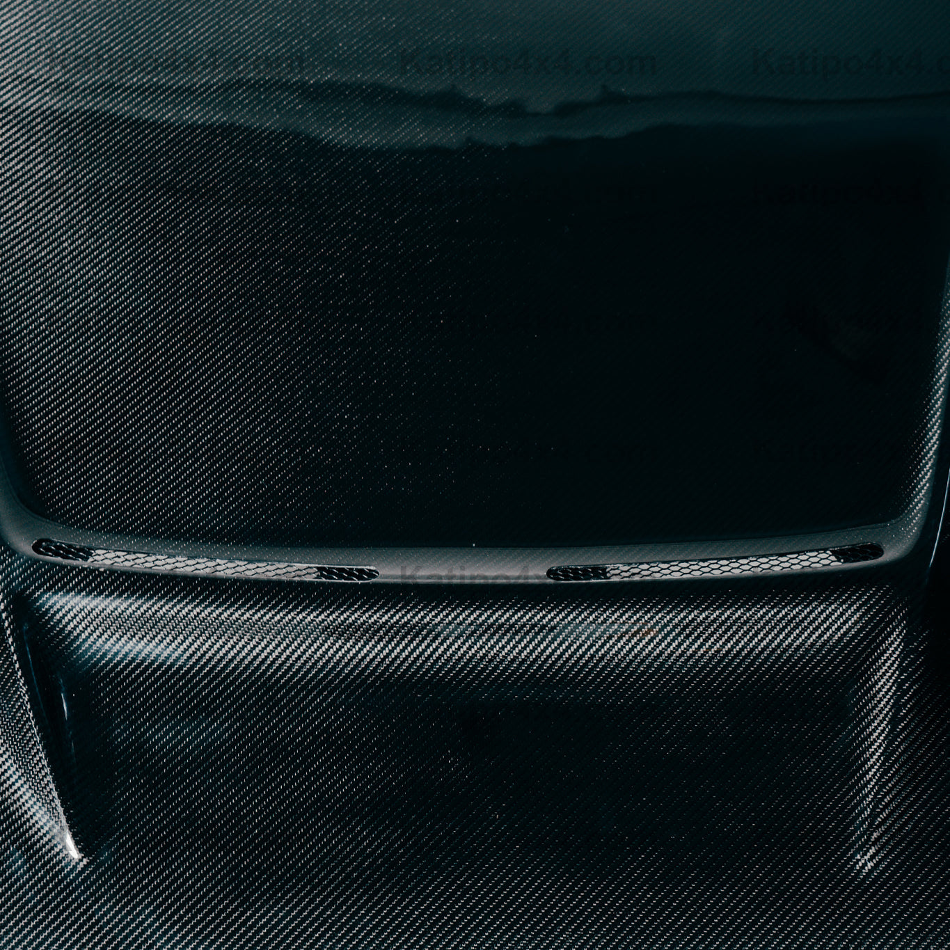 FORD RANGER, EVEREST & RAPTOR CARBON BONNET, TYPE - BATMAN GT(2015-2022) N.Z ONLY