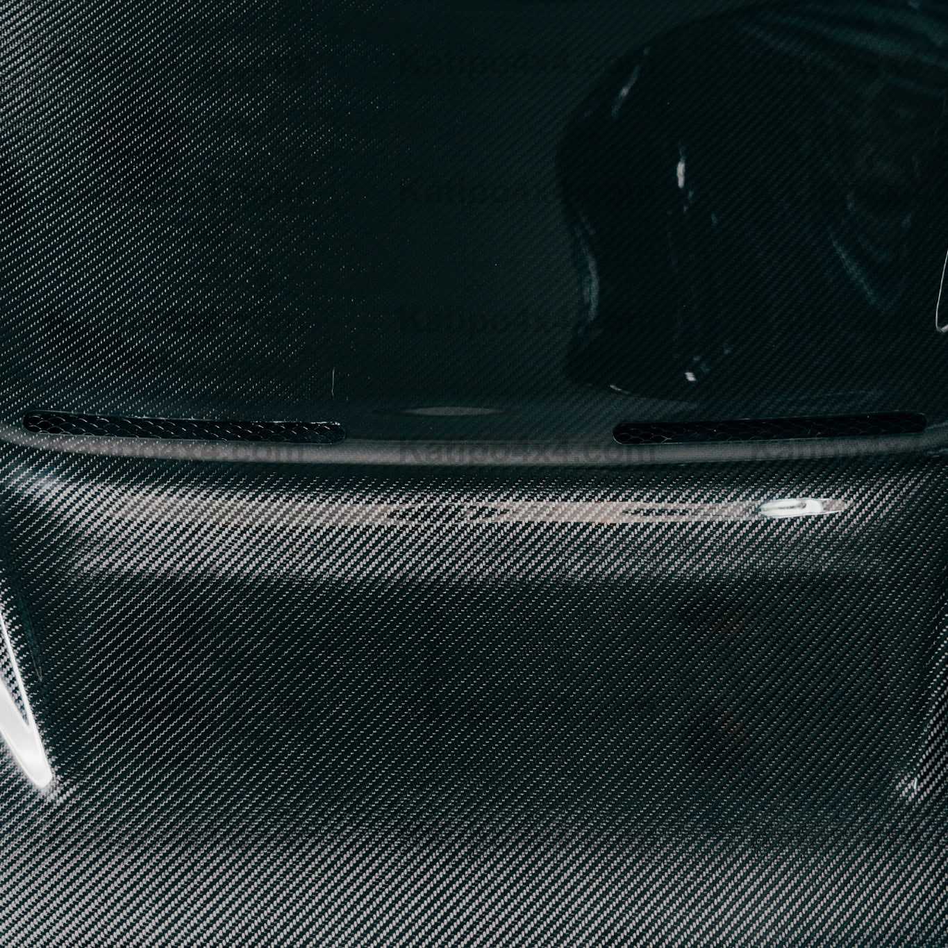 N80 TOYOTA HILUX CARBON BONNET, TYPE - BATMASN BASIC (2015-2022)