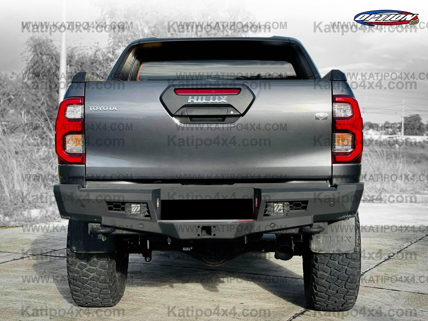 N80 TOYOTA HILUX REAR BAR & TOW HITCH ( 2015-2024 )