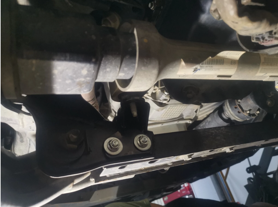 Bolt In Diff Drop Kit ( Basic ) Front Bolt In Diff Drop Kit 2" - 4" For Ranger PX MKII / BT-50 / Everest 2012-2018. ( FREE WORLD WIDE SHIPPING )