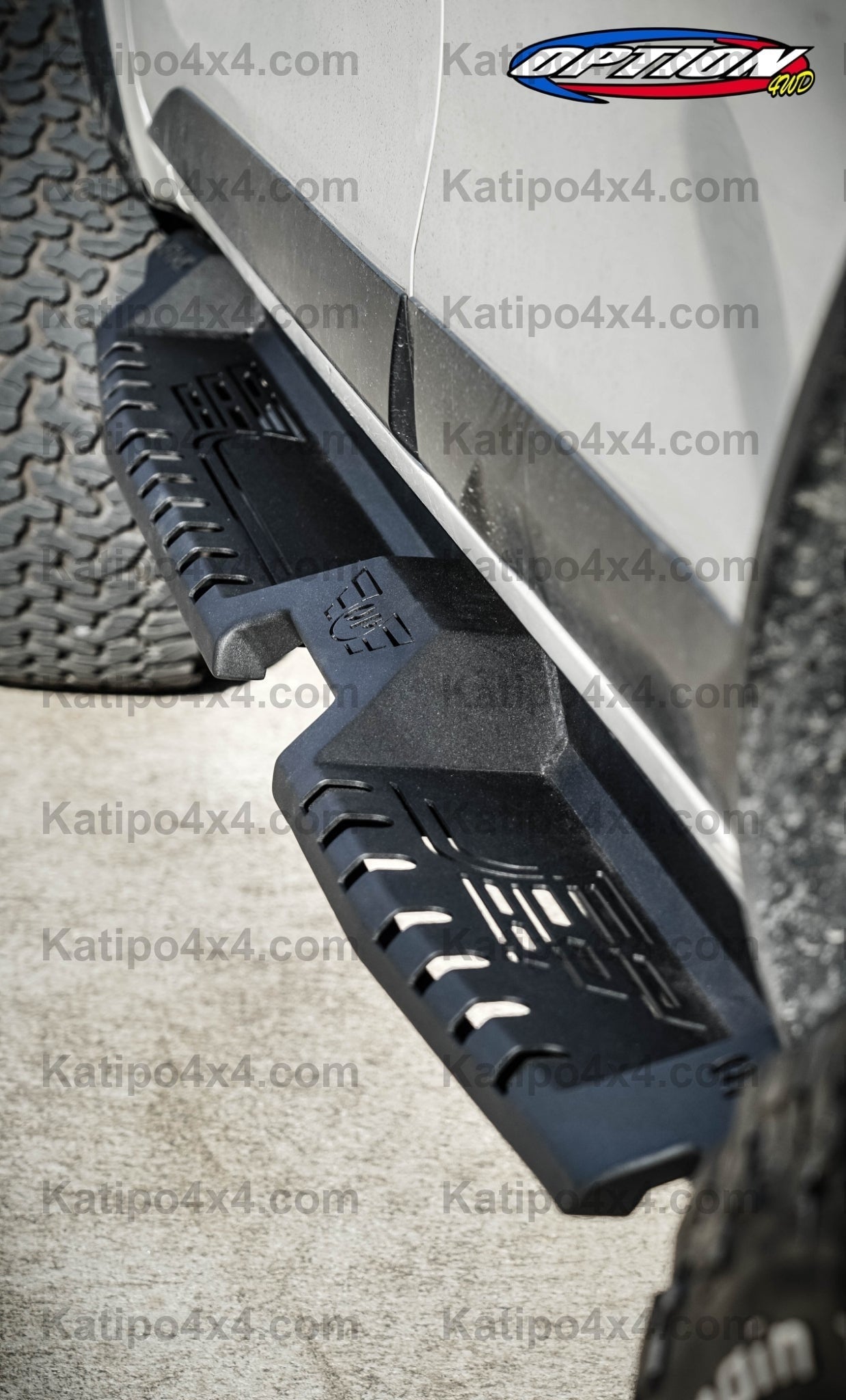 TOYOTA HILUX N80 V.2 SIDE STEPS