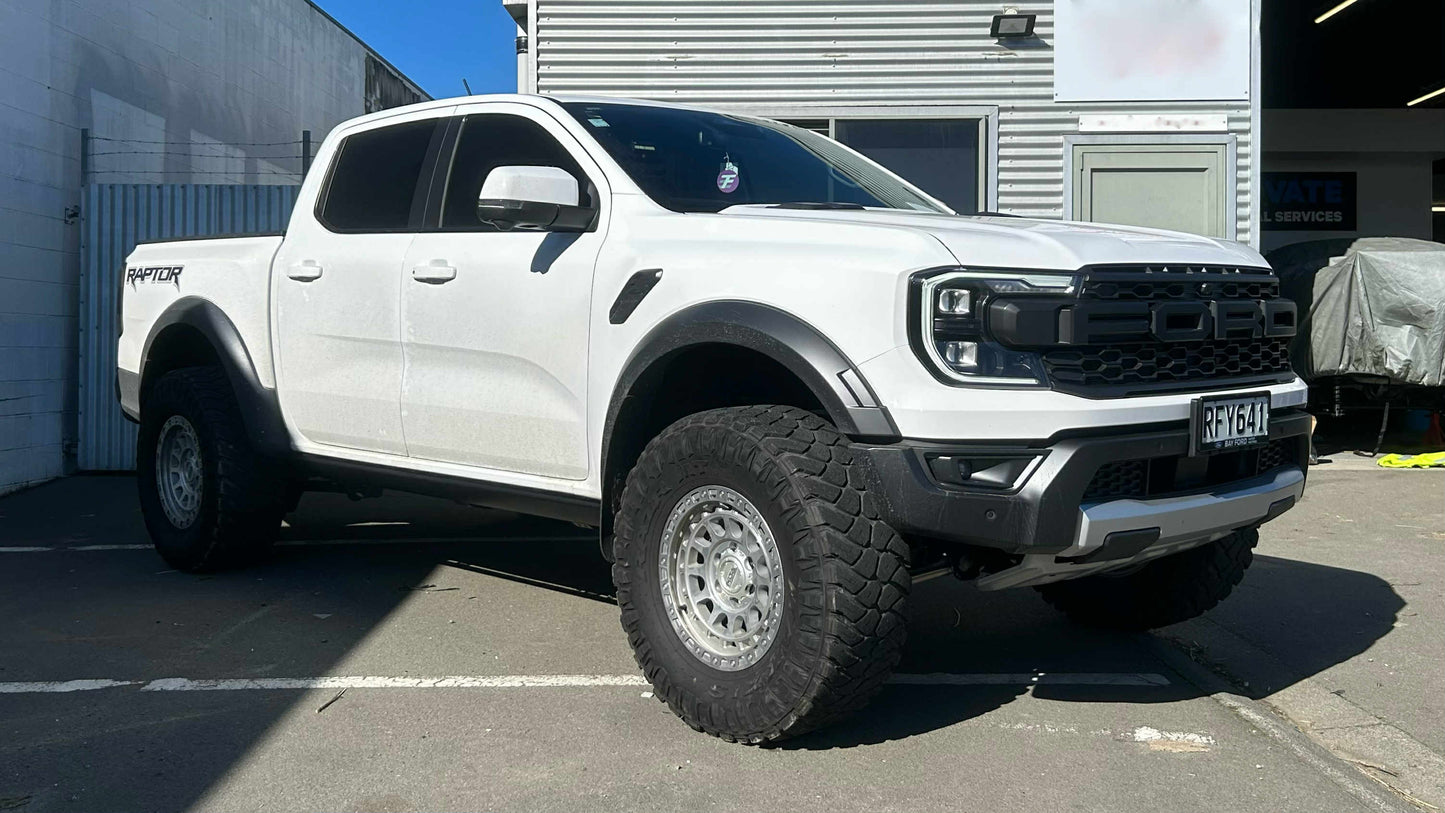 ELECTRIC POWER RETRACTABLE BOARD / FORD RANGER,  RAPTOR SIDE STEPS (2012-2025+) with LED Lights - Or NO LIGHTS