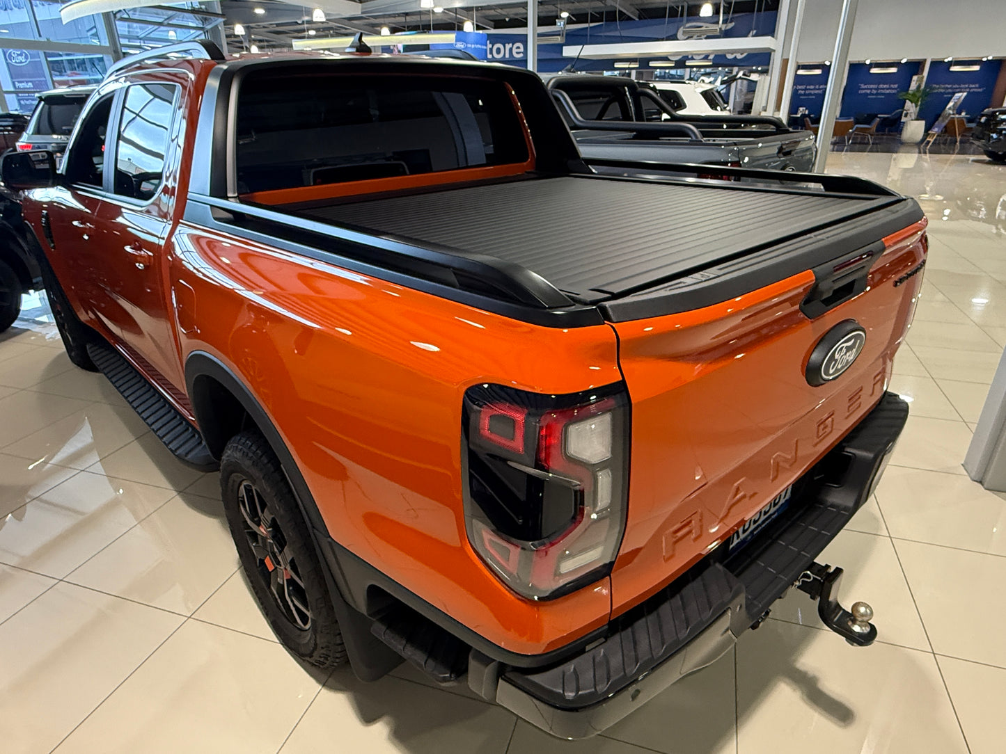 2022+ ( BLACK ROLLER LID & SAILPLANE  )  NEXT-GEN FORD RANGER & RAPTOR ELECTRIC ROLLER LID SPORTS BAR. ( FREE FITTING OR SHIPPING )