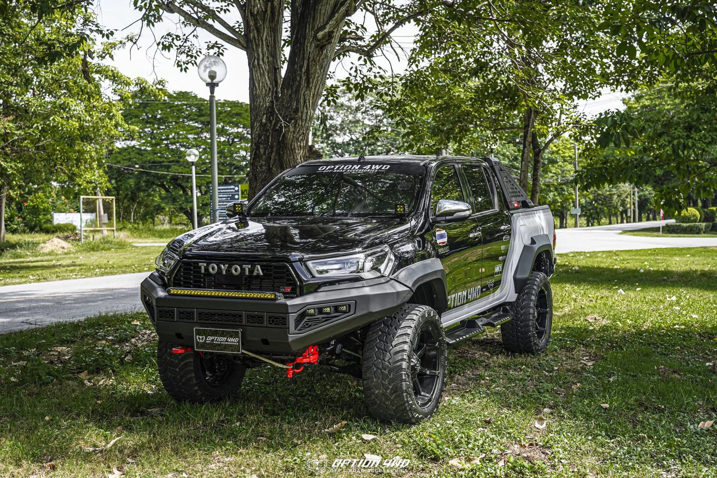 2024+ Toyota Hilux GRS Suprem Front Winch Bar