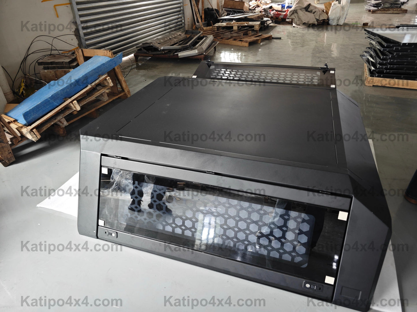 PREMIUM ALUMINIUM CANOPY - NEXT-GEN 2022+ FORD RANGER & RAPTOR - NEW 2026 Design