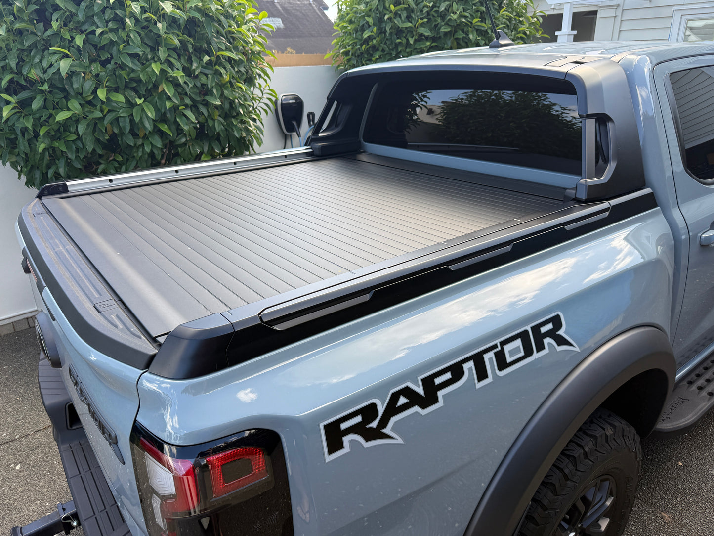 2023+ Ford Ranger Platinum & Wildtrak-X NEXT-GEN Electric roller lid and rack system ( NEW )