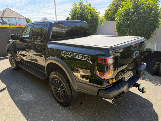 2022+ NEXT-GEN FORD RANGER & RAPTOR ELECTRIC ROLLER LID IN BLACK:  ( FREE FITTING OR SHIPPING ) (Copy)