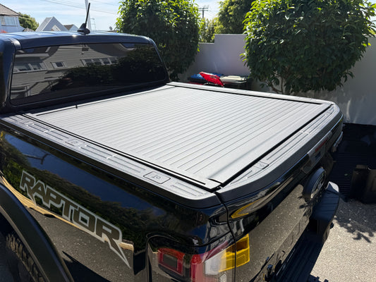 2022+ NEXT-GEN FORD RANGER & RAPTOR ELECTRIC ROLLER LID IN BLACK:  ( FREE FITTING OR SHIPPING ) (Copy)