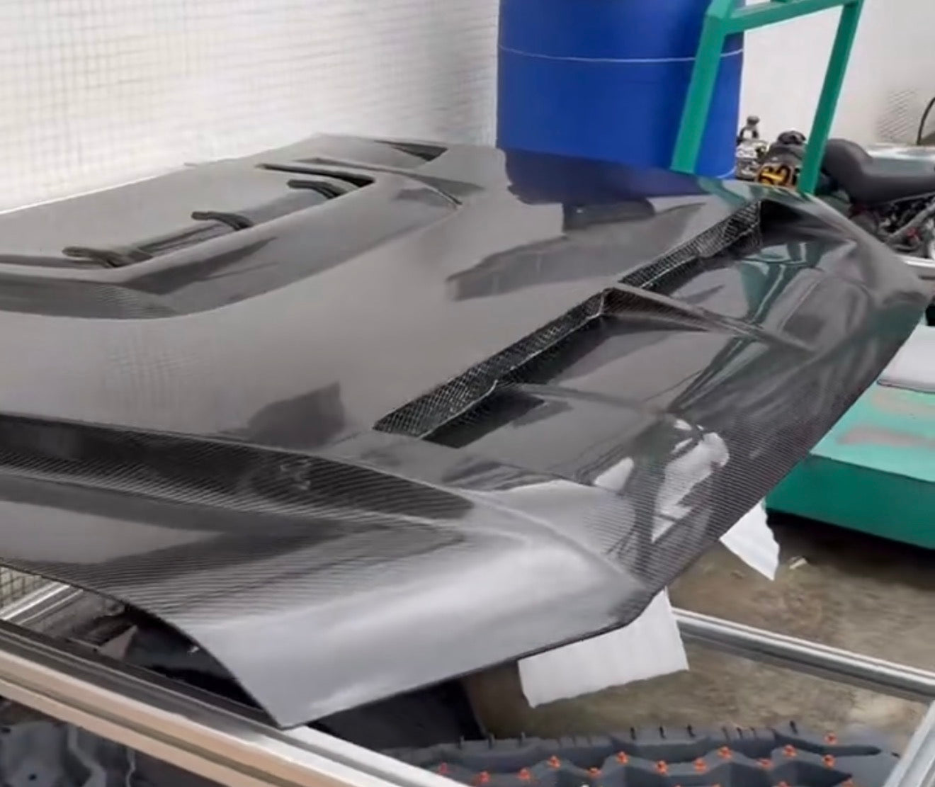 NEXT-GEN RANGER, RAPTOR & EVEREST - AFTERMARKET BONNETS  ( WORLDWIDE SHIPPING ) (Copy)