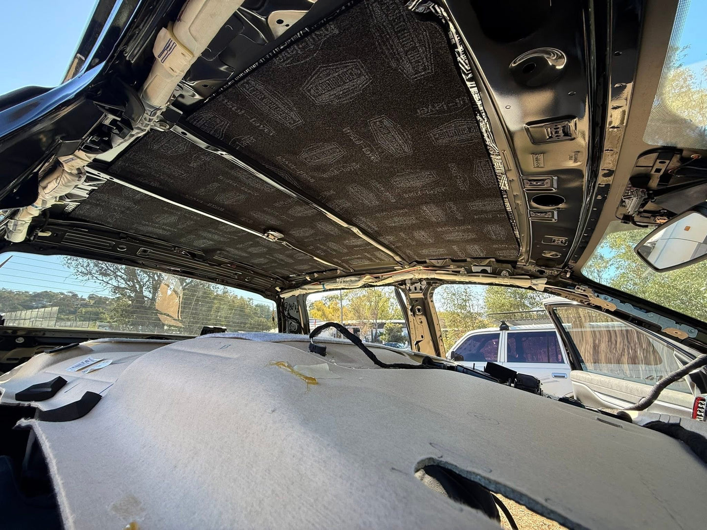 Sound Deadening Mat Wave Foam, 50cmx200cm 10.76sqft  ( FREE WORLDWIDE SHIPPING )