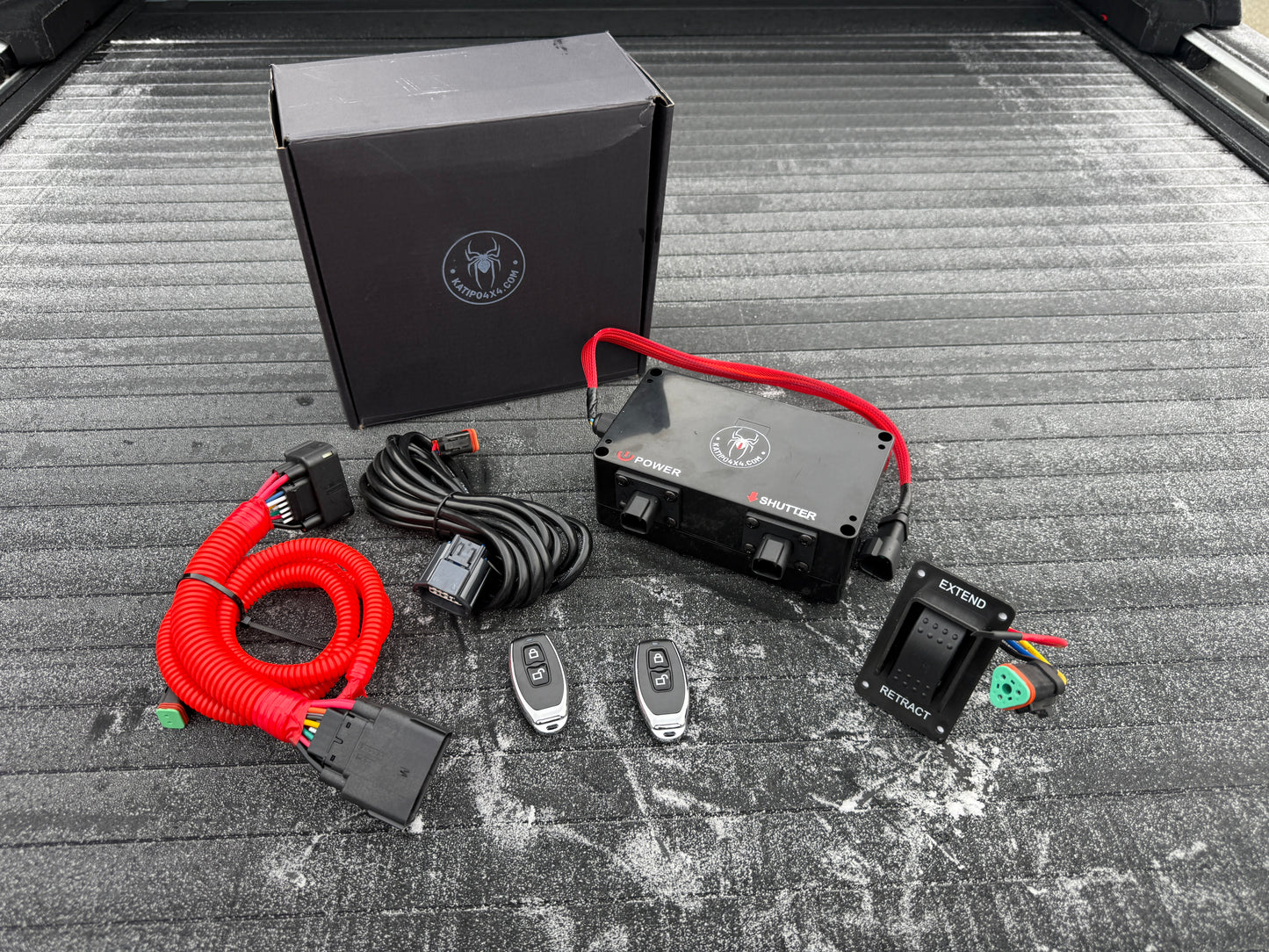 Electric Wildtrak Roller Lid Wire loom & Wireless KEY FOB controller ( Fit you own lid ) ©