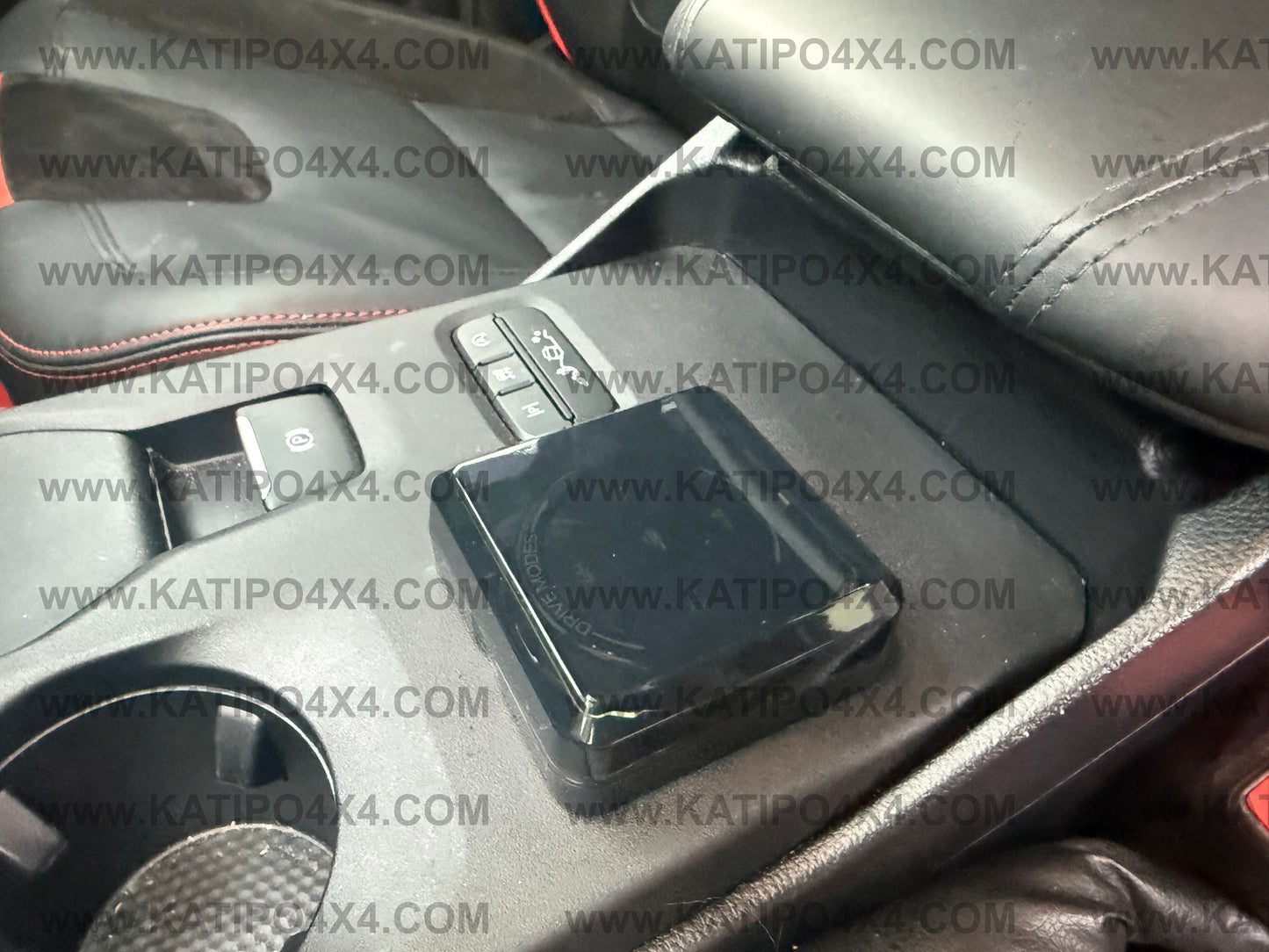 NEXT-GEN 2022+  4WD switch protection case ( STOP KIDS & PETS FROM CHANGING YOUR GEARS ) RANGER, EVEREST & RAPTOR