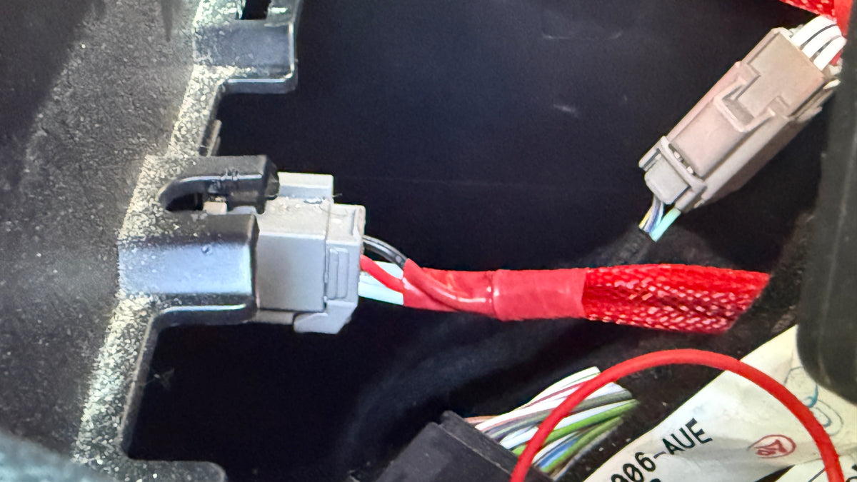 12v Centre Console Socket Harness Piggyback Adapter For The Next-Gen Ranger, Everest & Raptor ( Plug & Play )