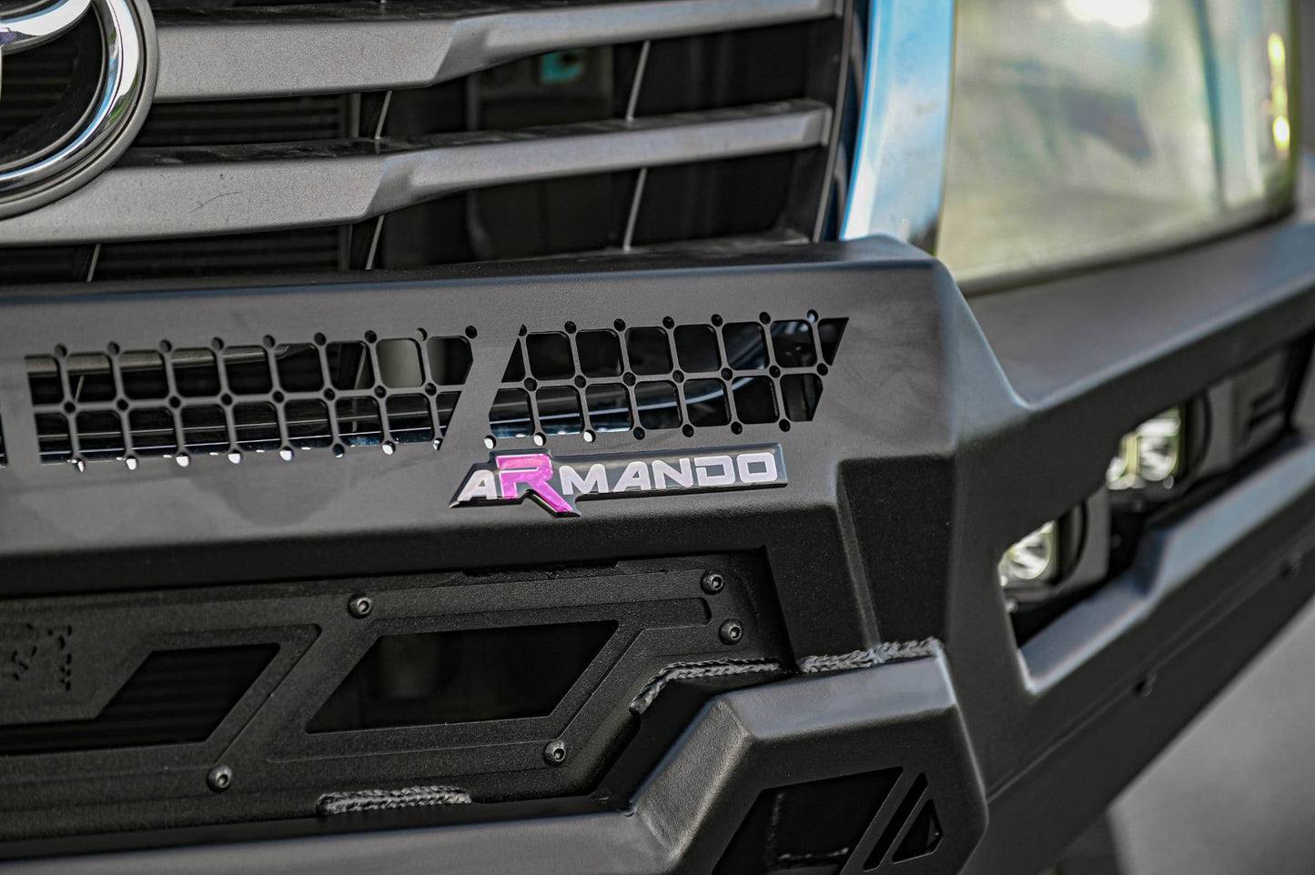 ARMANDO Spartan Series Bull Bar to suit Toyota Hilux&nbsp; 2004-2015