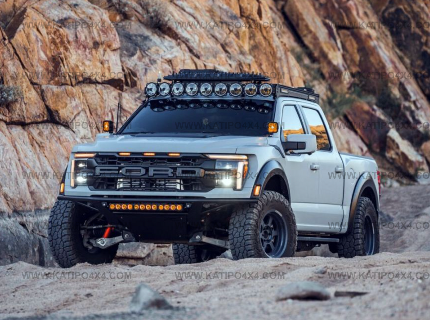 KC Hilites - Platform One™ Roof Rack with 360° Lighting - Ford F150/Raptor (2015-2026)