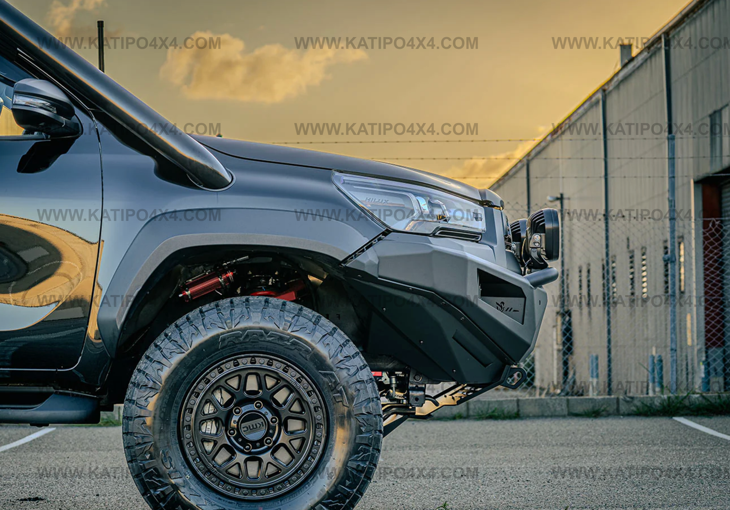 VIKOR  - Toyota Hilux Rogue Bull Bar (2023-25) | Diablo (Pre-Runner)