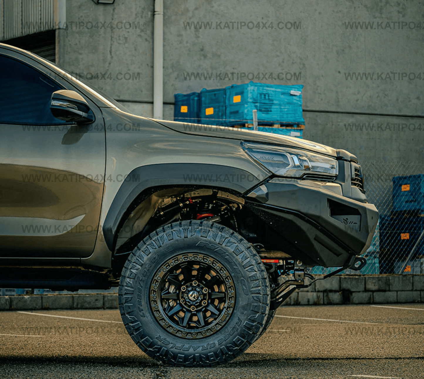 VIKOR  - Toyota Hilux Rogue Bull Bar (2023-25) | Diablo (No Loop)