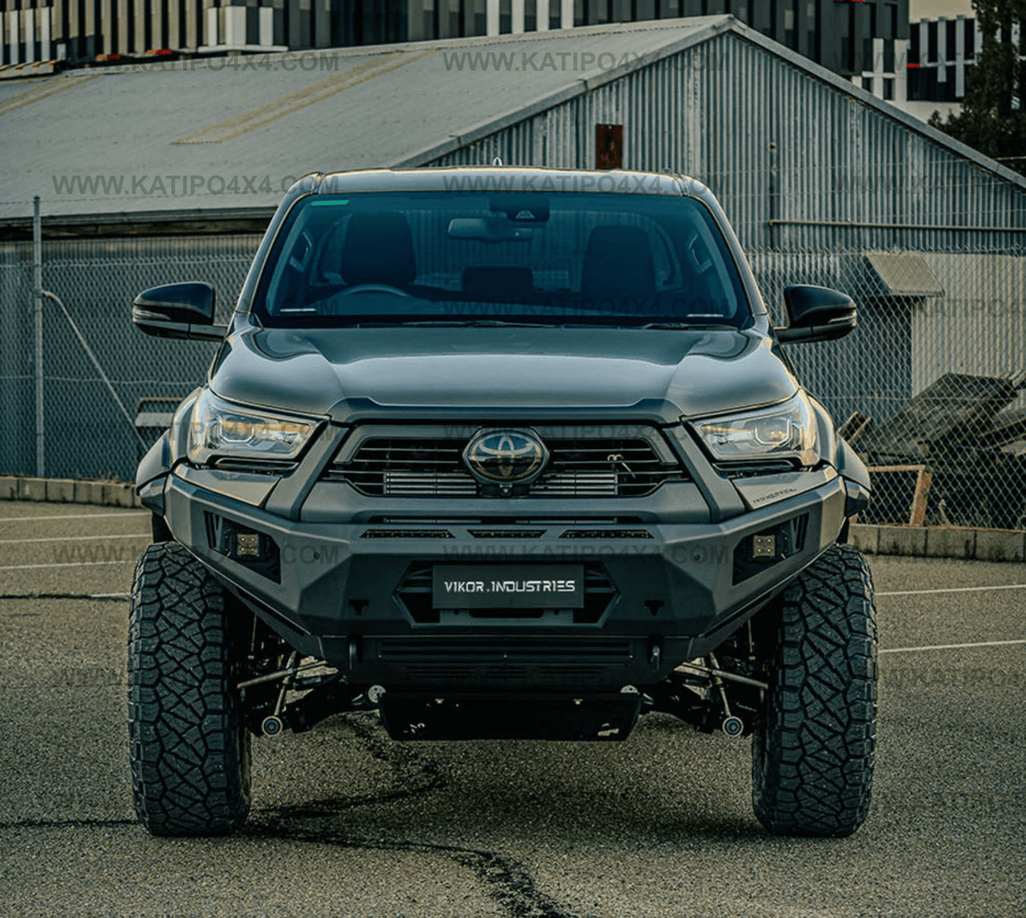 VIKOR  - Toyota Hilux Rogue Bull Bar (2023-25) | Diablo (No Loop)
