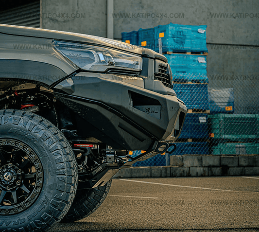VIKOR  - Toyota Hilux Rogue Bull Bar (2023-25) | Diablo (No Loop)