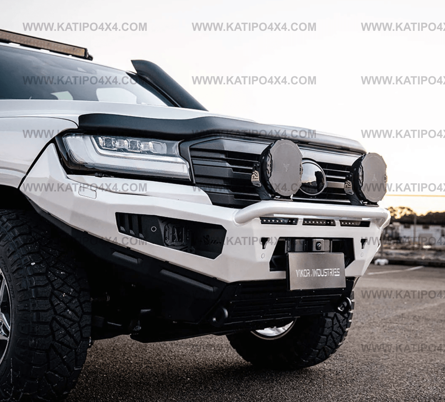 VIKOR - TOYOTA LandCruiser 300 Series Bull Bar (2021+) | Diablo (Pre-Runner)
