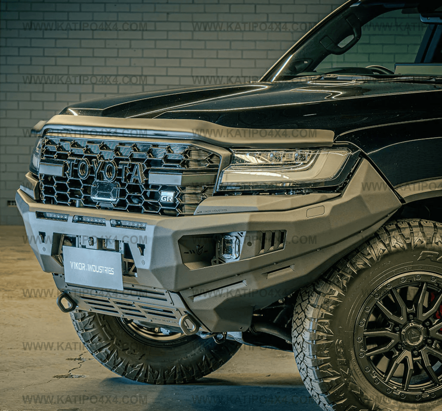 VIKOR - TOYOTA LandCruiser 300 Series 2021+ | Diablo (No Loop)