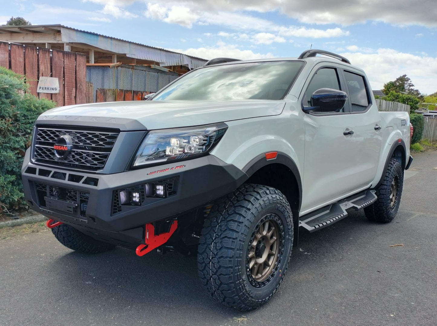 OPTION4WD - V.1 FRONT WINCH BAR - NISSAN NAVARA 2020+
