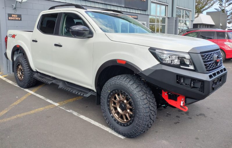 OPTION4WD - V.1 FRONT WINCH BAR - NISSAN NAVARA 2020+